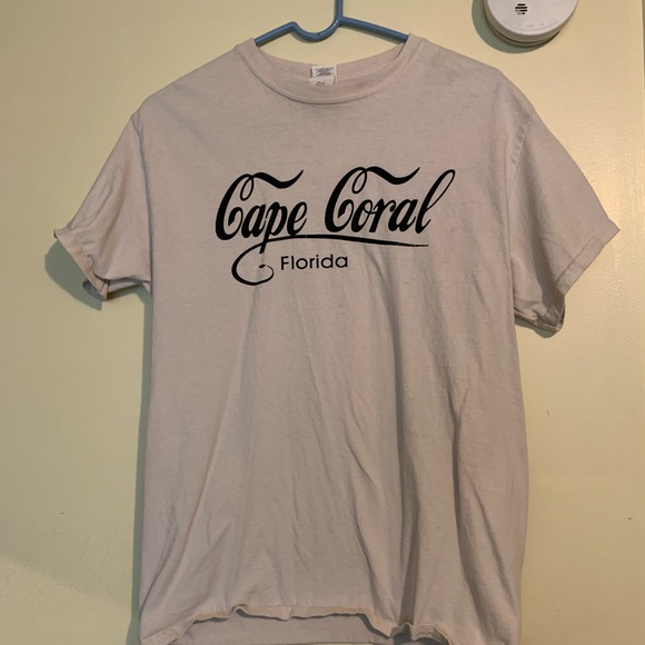 medium cream cape coral tshirt - Picture 1 of 2